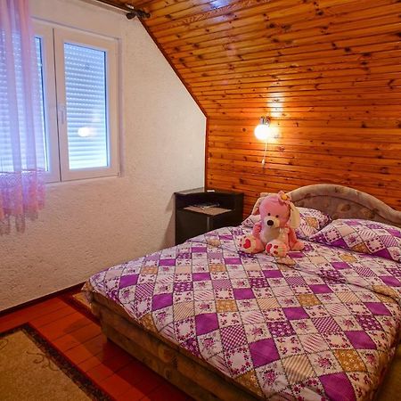 Lara Rooms Žabljak Exterior foto