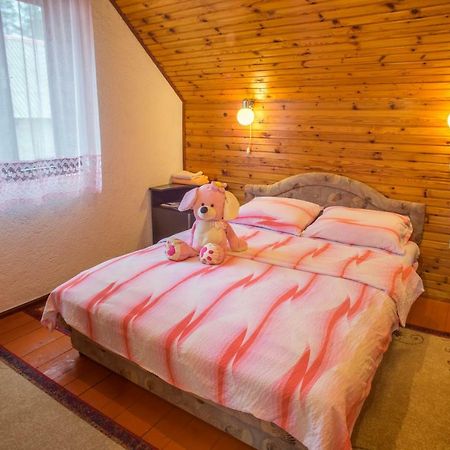 Lara Rooms Žabljak Exterior foto