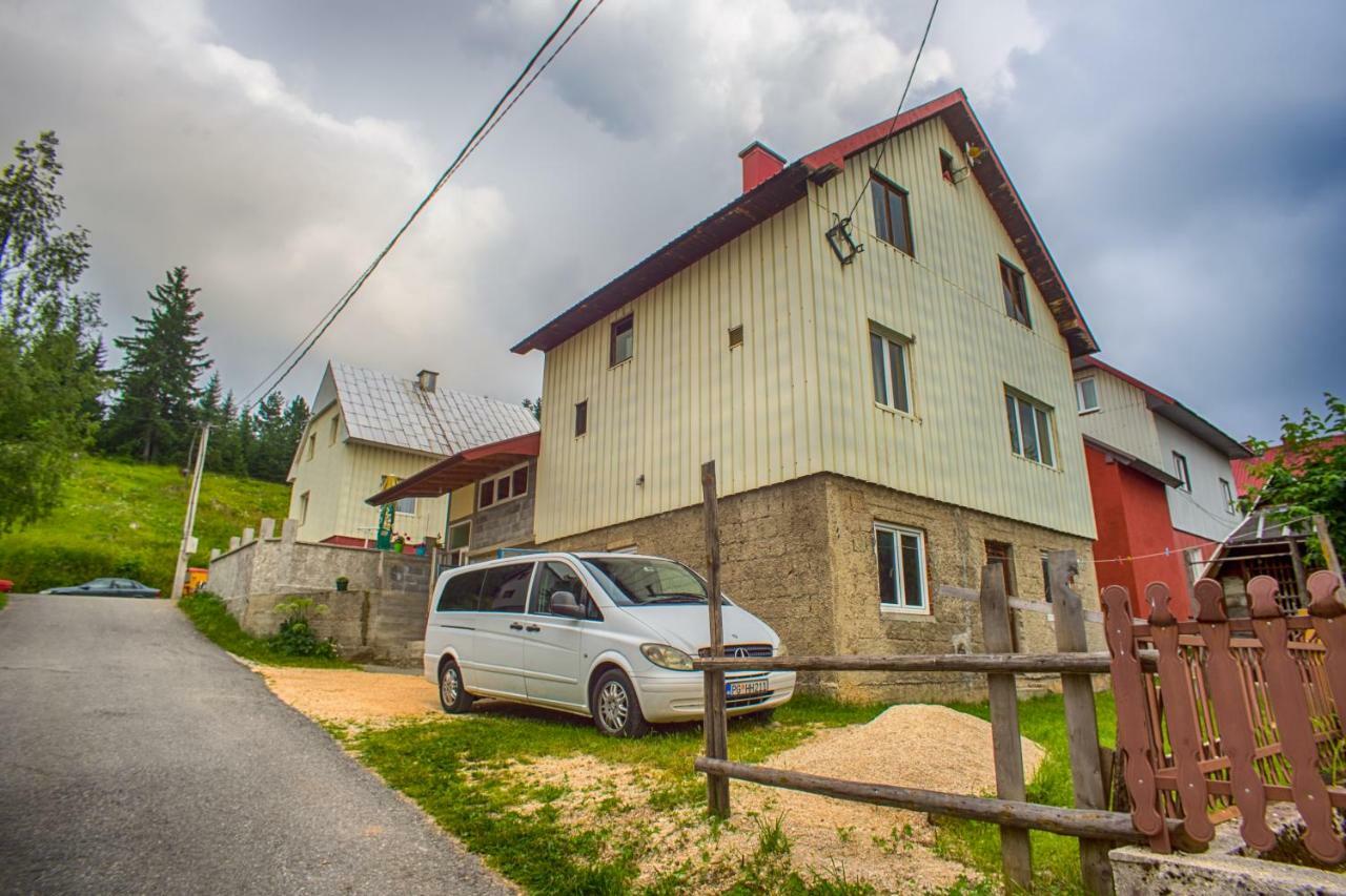 Lara Rooms Žabljak Exterior foto