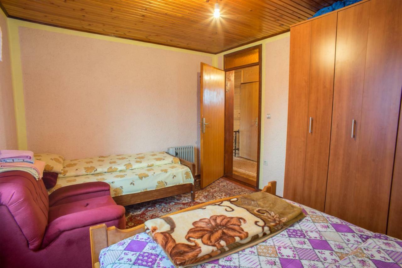Lara Rooms Žabljak Exterior foto