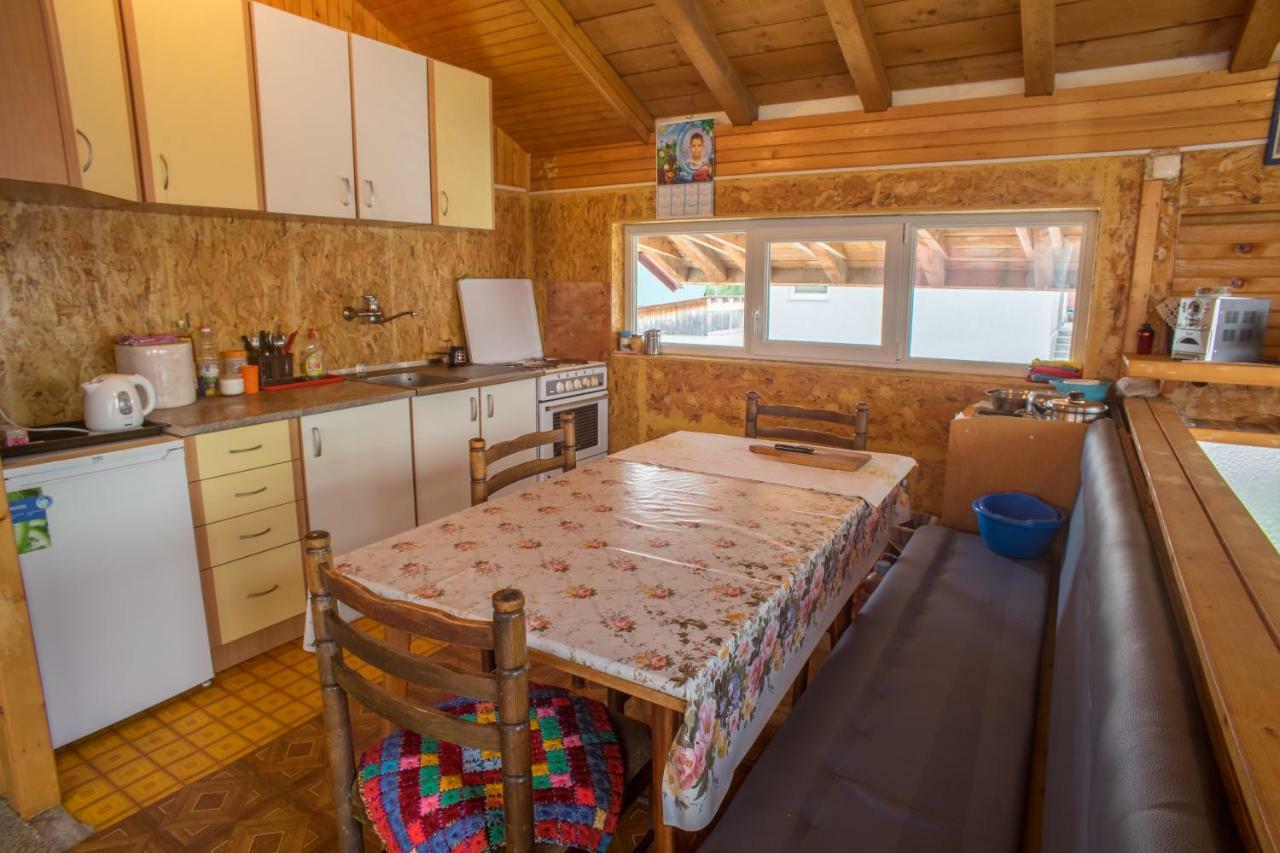 Lara Rooms Žabljak Exterior foto